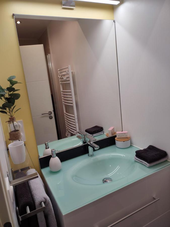 Апартаменти Paris Par Metro 4 - Rer B - Calme - Patio Prive Баньє Екстер'єр фото